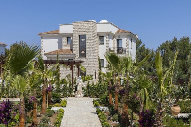 Villa for sale in Argaka, Paphos, Cyprus