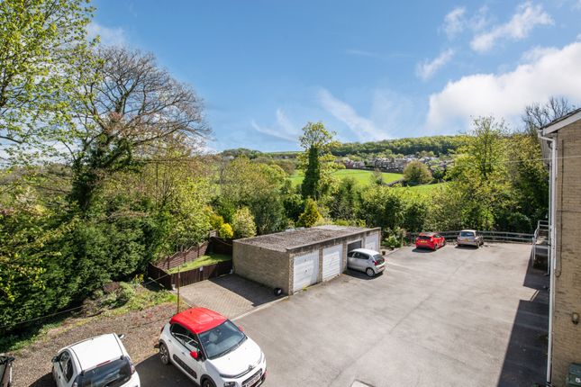 4, St. Michaels Close, West Yorkshire photo 4