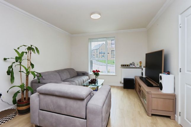32, Frank Wright Close, South Yorkshire photo 3