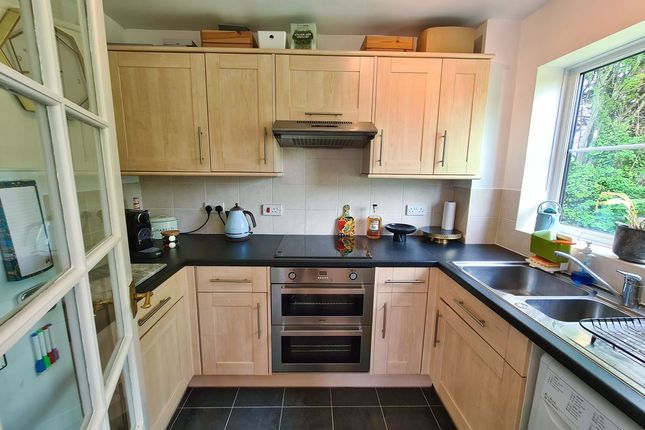81, Brunel Road, Southampton photo 5