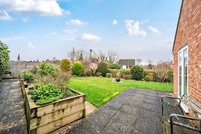 18, Abbey Lane, Southam photo 3