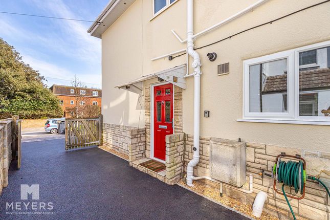Flat Ground Floor Flat, 9, Belle Vue Crescent, Bournemouth photo 2