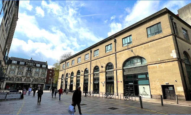 Office to let in The Hayes, Cardiff