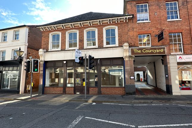 Retail premises to let in West Street, Farnham