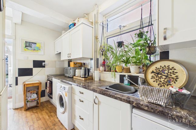 12, Charnwood Road, Barwell photo 4