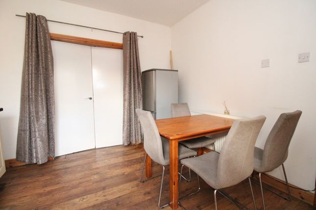 Flat to rent in Westbourne Road, Luton, Bedfordshire