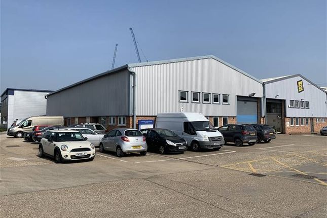 Thumbnail Warehouse to let in Unit 6 Clivemont Road, Cordwallis Industrial Estate, Maidenhead
