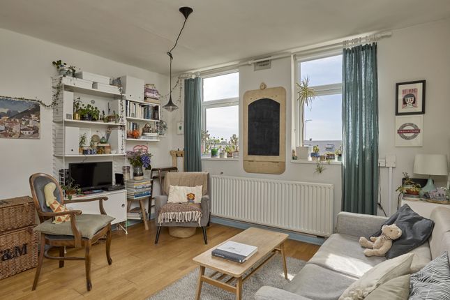 Flat B-F, 17 Shaftesbury Road, London photo 4