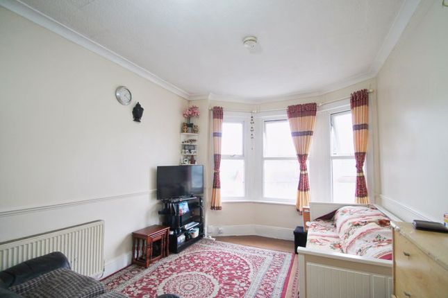 5a, District Road, Wembley photo 3