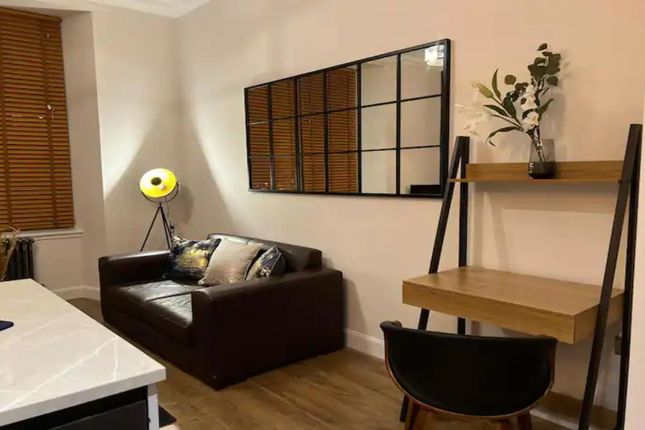 Thumbnail Flat to rent in Old Dumbarton Road, Glasgow