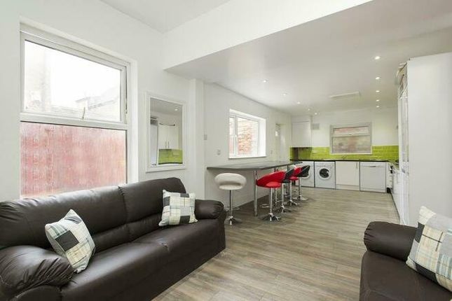 10, Derby Grove, Nottinghamshire photo 4