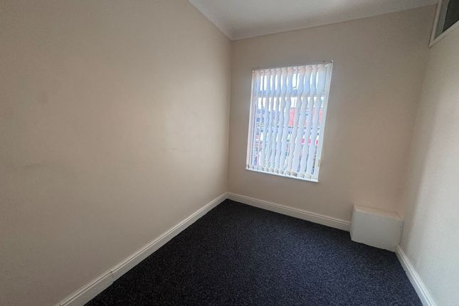 13, Kitchener Street, St. Helens photo 4