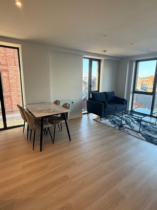 Flat D318, Waterhouse Tower, Manchester photo 2