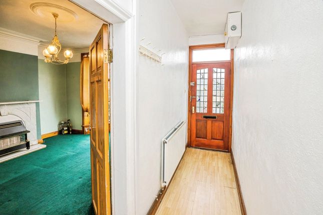 6, Percy Road, Wrexham photo 3