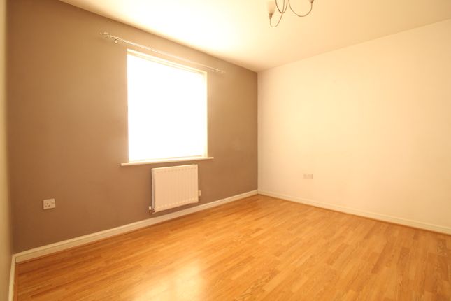 Edmonstone Crescent, Nottingham photo 5