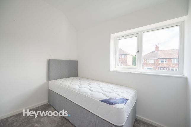 Thumbnail Room to rent in Beckton Avenue, Tunstall, Stoke-On-Trent