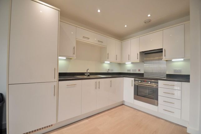 11, Rowlock House, West Drayton photo 4