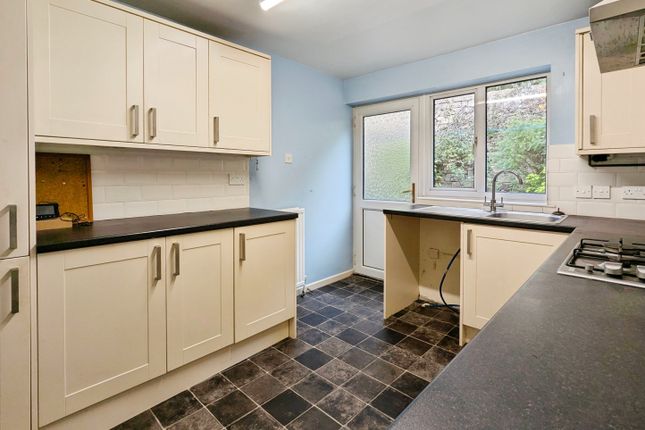 Orchard Close, Summerbridge photo 3