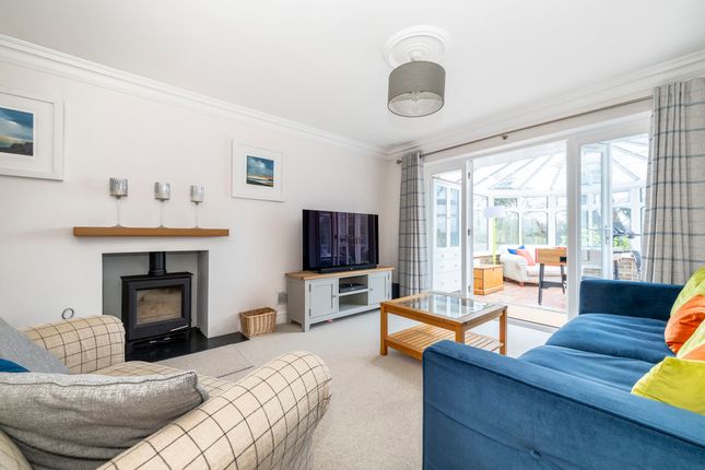 6, Longbury, Uckfield photo 3