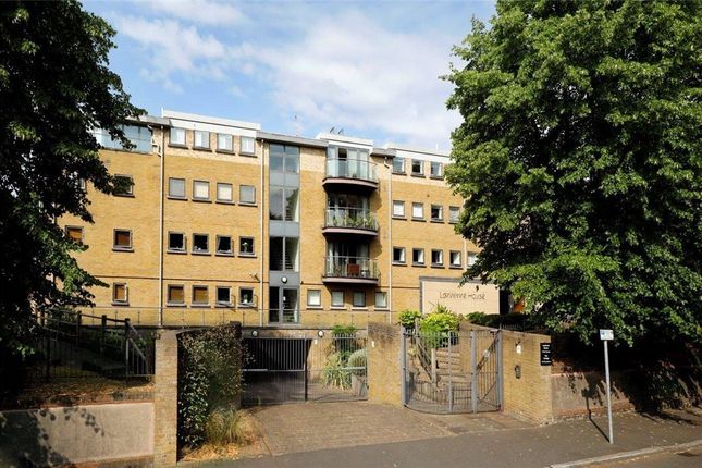2-bed flat on Flat 7, Lanherne House, 9, The Downs, London, £750,000