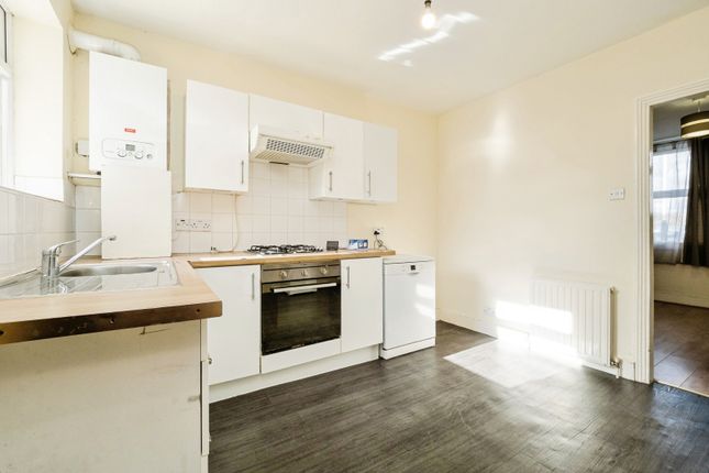 Wennington Road, Rainham photo 2
