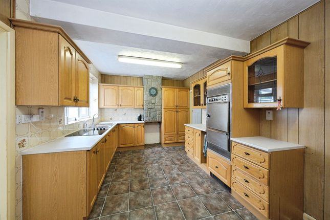 196, Woodland Road, Burton-On-Trent photo 4