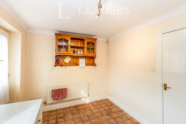 134, Magennis Close, Gosport photo 4