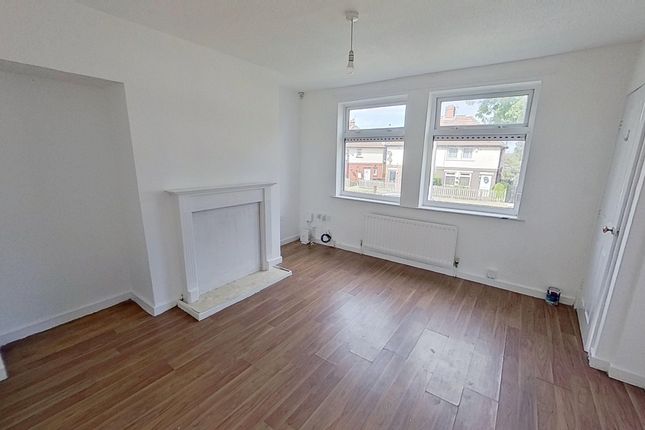 87, Lynfield Drive, Bradford photo 3