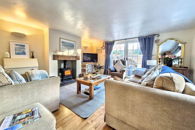Bays Cottage, Main Road, Tewkesbury photo 3