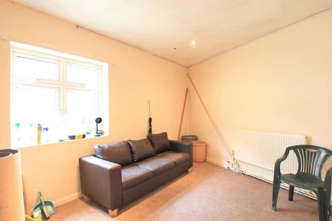 End terrace house for sale in Westbury Avenue, Southall