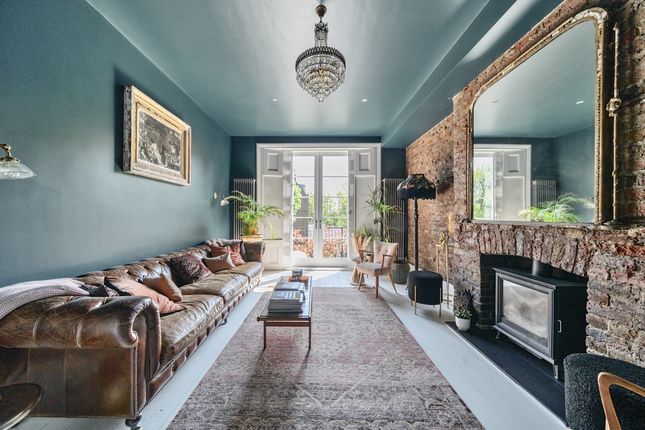Thumbnail Flat to rent in Mount View Road, London