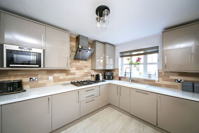 70 Appleton Grove, Wigan photo 3