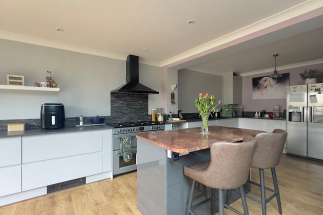 137, Oldmixon Road, Weston-super-Mare, North Somerset photo 4