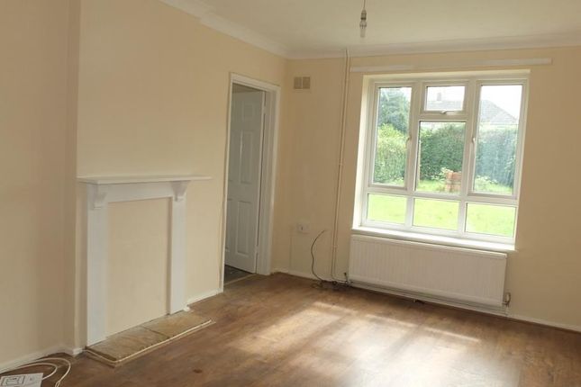 37, Lindisfarne Road, Corby photo 2