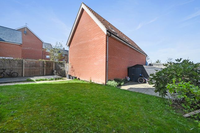19, Saw Mill Road, Colchester photo 4