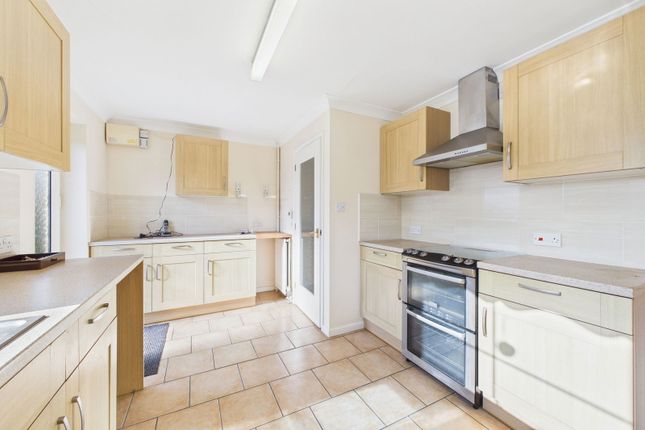 23, Primrose Close, Attleborough photo 4