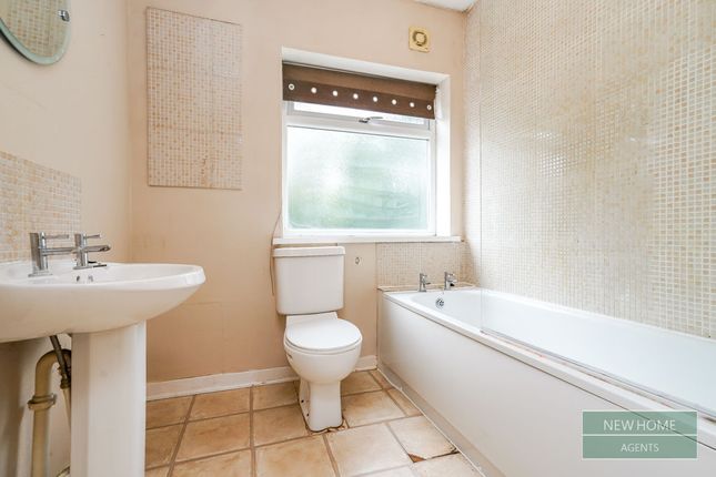 96 Graham Ave, Hessle Road, Hull photo 5