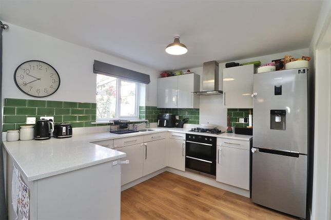 3, Savage Close, Pocklington photo 4