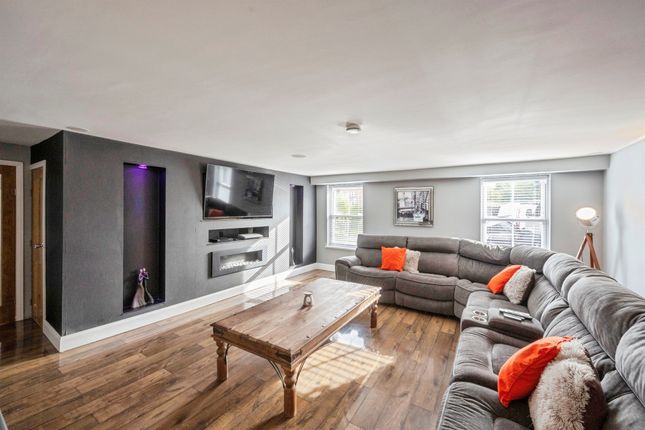 12, Eastoft Road, Scunthorpe photo 4