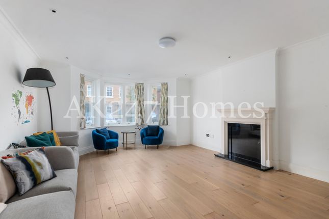 29 Barron's, Barrons Chase, Richmond photo 2