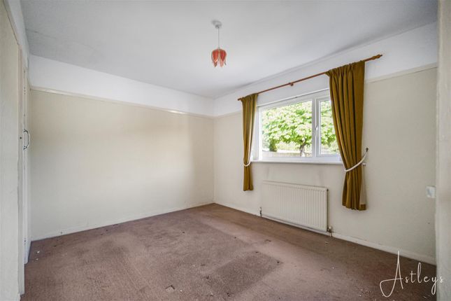 17, Maesgwyn, Port Talbot photo 4