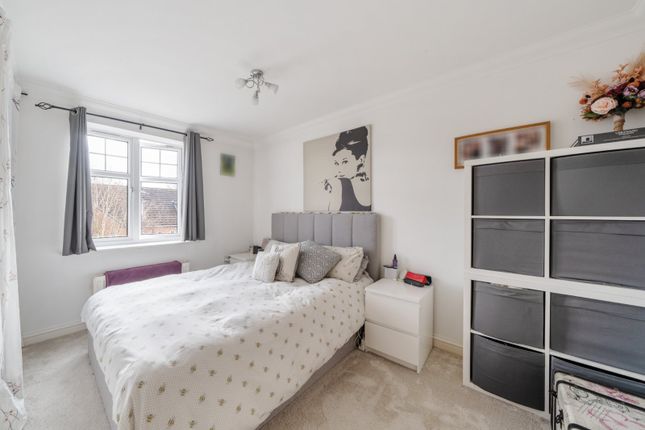 Flat for sale in Causton Gardens, Eastleigh, Hampshire