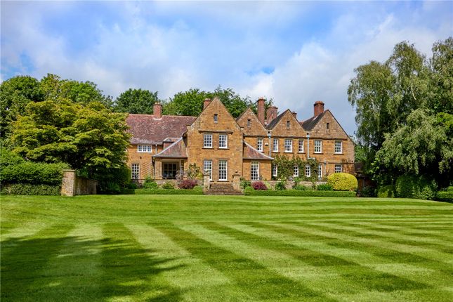 Thumbnail Equestrian property for sale in Cross Hill Road, Adderbury, Banbury, Oxfordshire