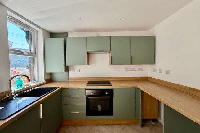 30 Evelyn Street, Abertillery photo 2