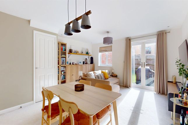 23, Friesland Avenue, Milton Keynes photo 5