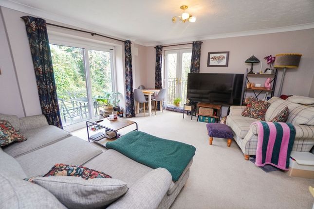 23 Gandon Vale, High Wycombe photo 2
