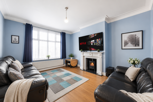Galliard Road, London N9 photo 5