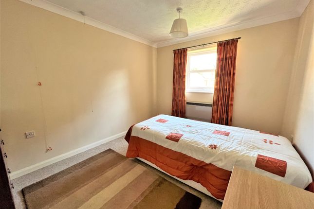 Flat for sale in Arnoldfield Court, Gonerby Hill Foot, Grantham