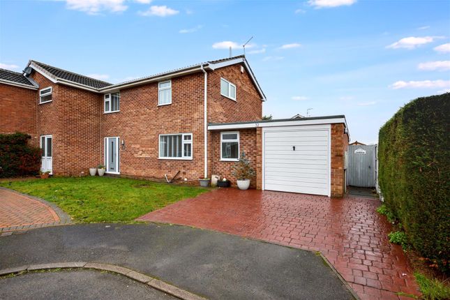 3-bed house on 32, Pentland Gardens, Nottingham, £279,000