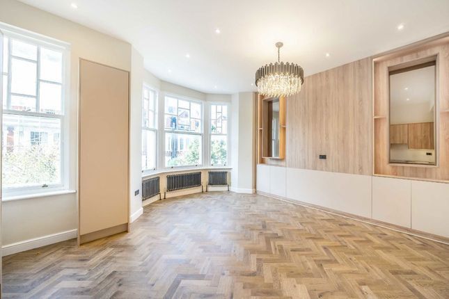 Callcott Road, LONDON photo 4